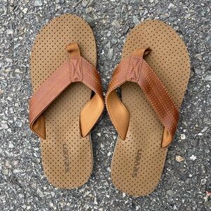 Flip flops by seven